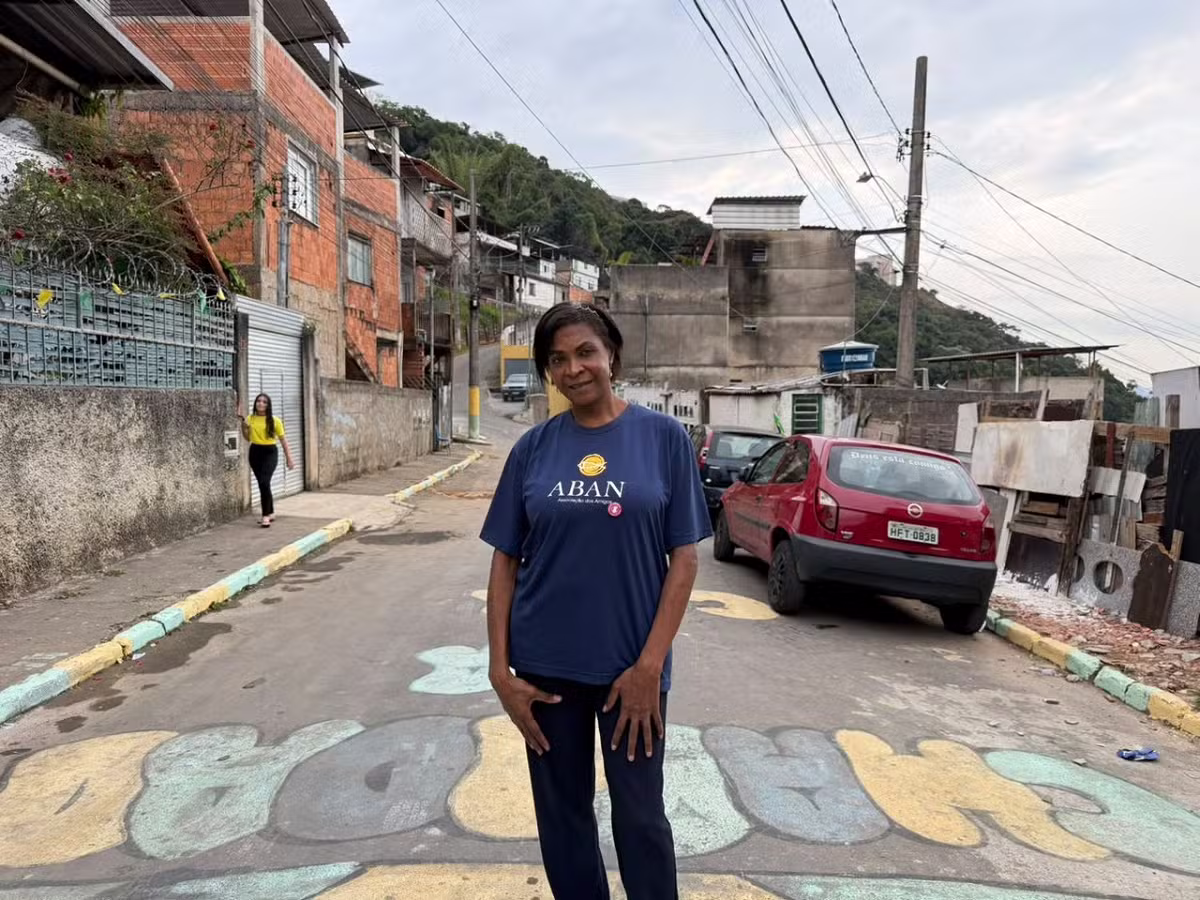'Vale a pena lutar, tô viva': aos 56 anos, mulher trans desafia estatísticas e celebra envelhecimento