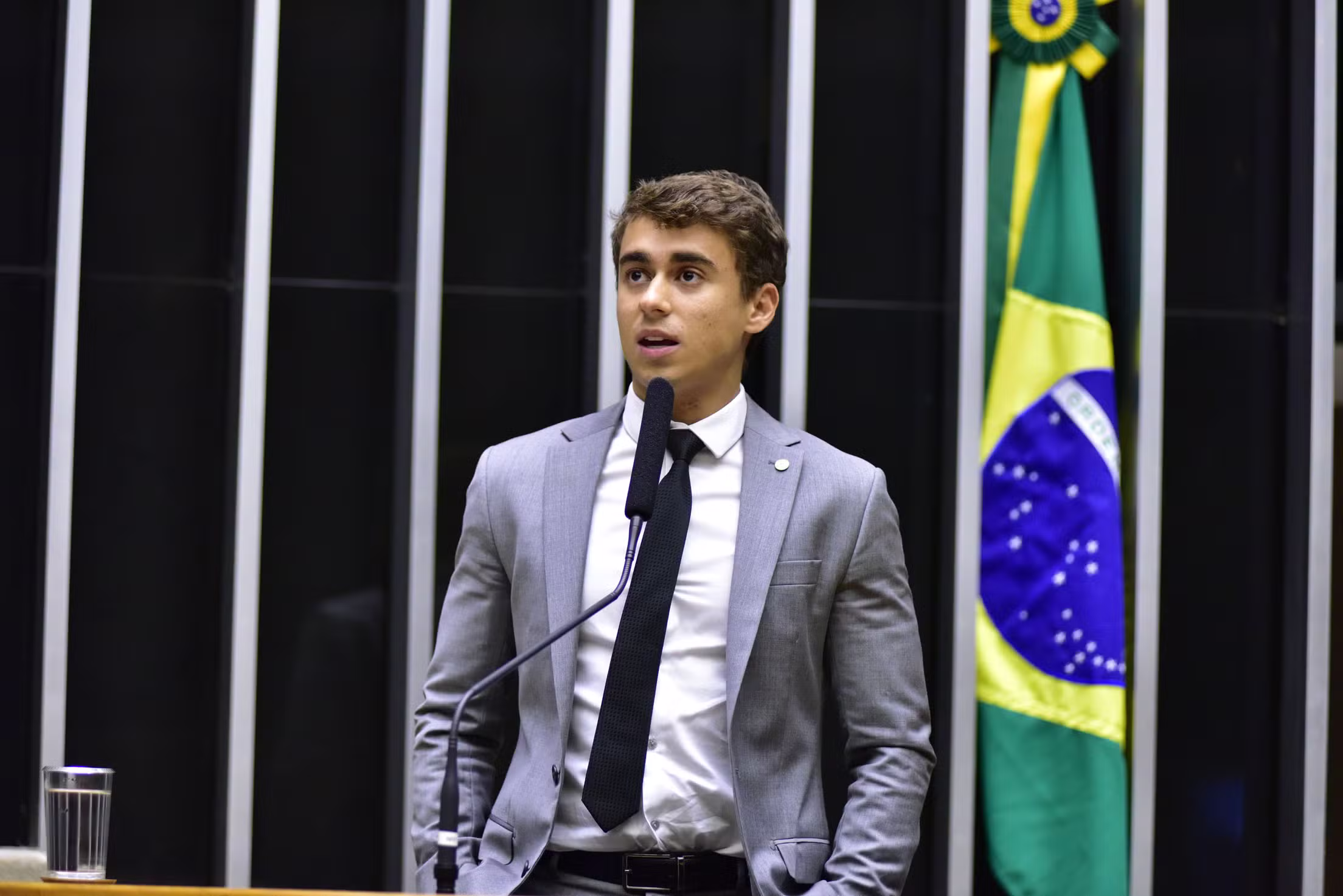 Justiça condena Nikolas Ferreira a pagar indenização de R$ 20 mil por chamar PT de ‘Partido dos Traficantes’