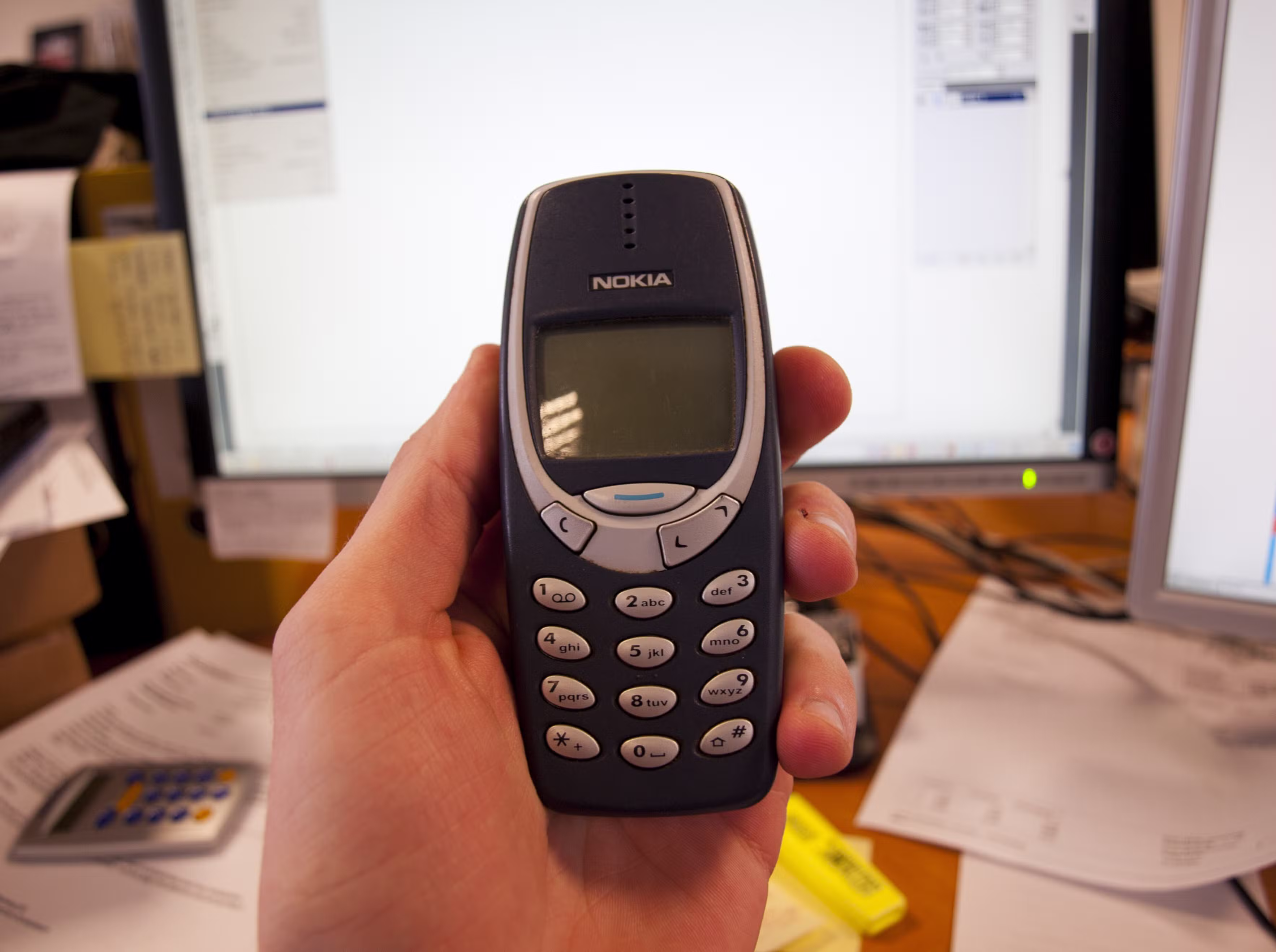 Como era o 'Nokia tijolão', celular mais popular do país na última vez que o Brasil ganhou a Copa