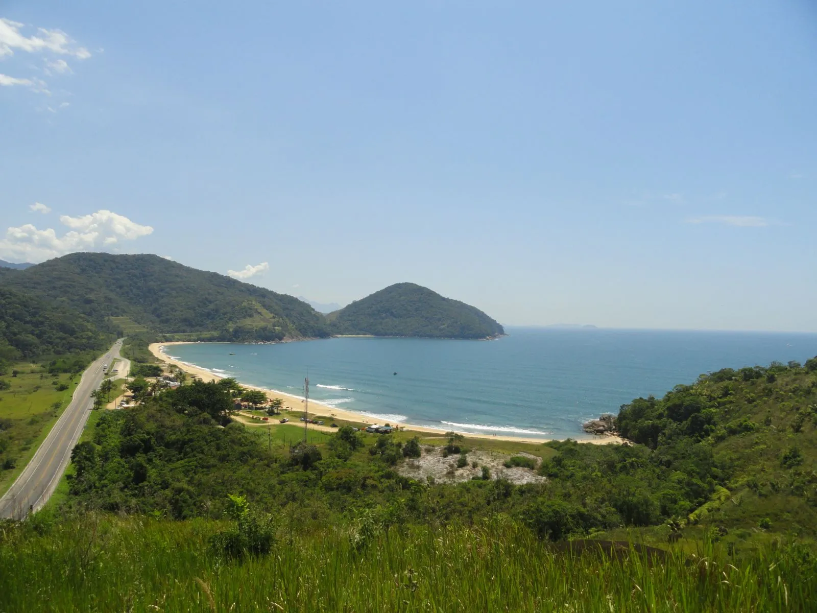 Com onda de calor, litoral de SP tem 35 praias impróprias para banho neste fim de semana; veja a lista