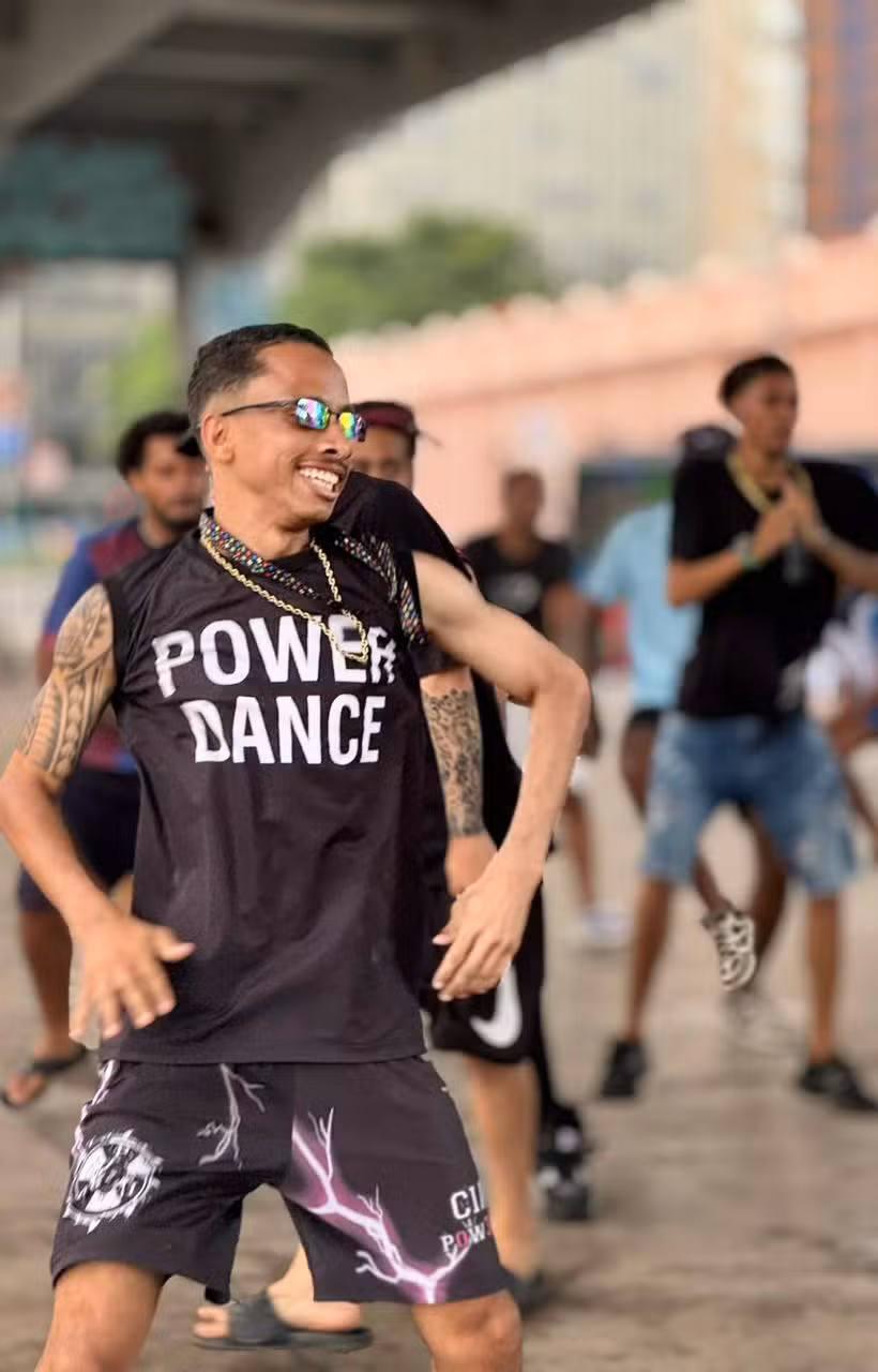 Quer aprender o 'Passinho de BH'? Tutorial ensina movimentos básicos da dança