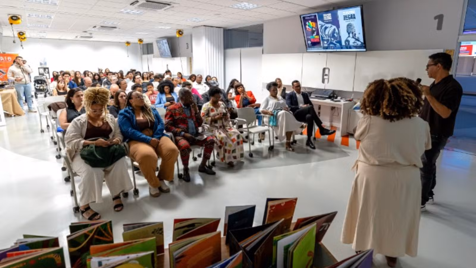 Encontro com Escritores Negros valoriza literatura afro