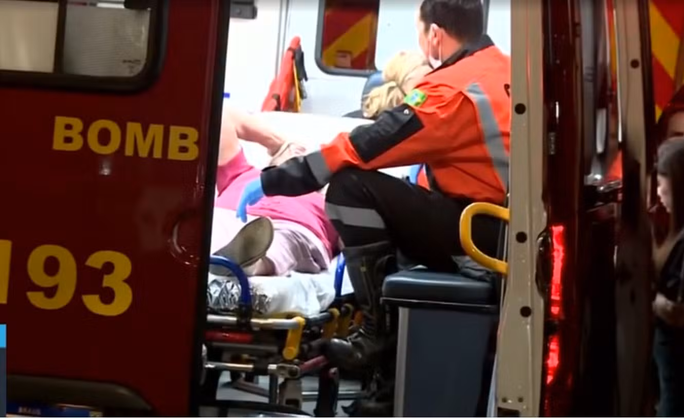 Moradores de condomínio em Campinas precisam evacuar prédio após incêndio em apartamento