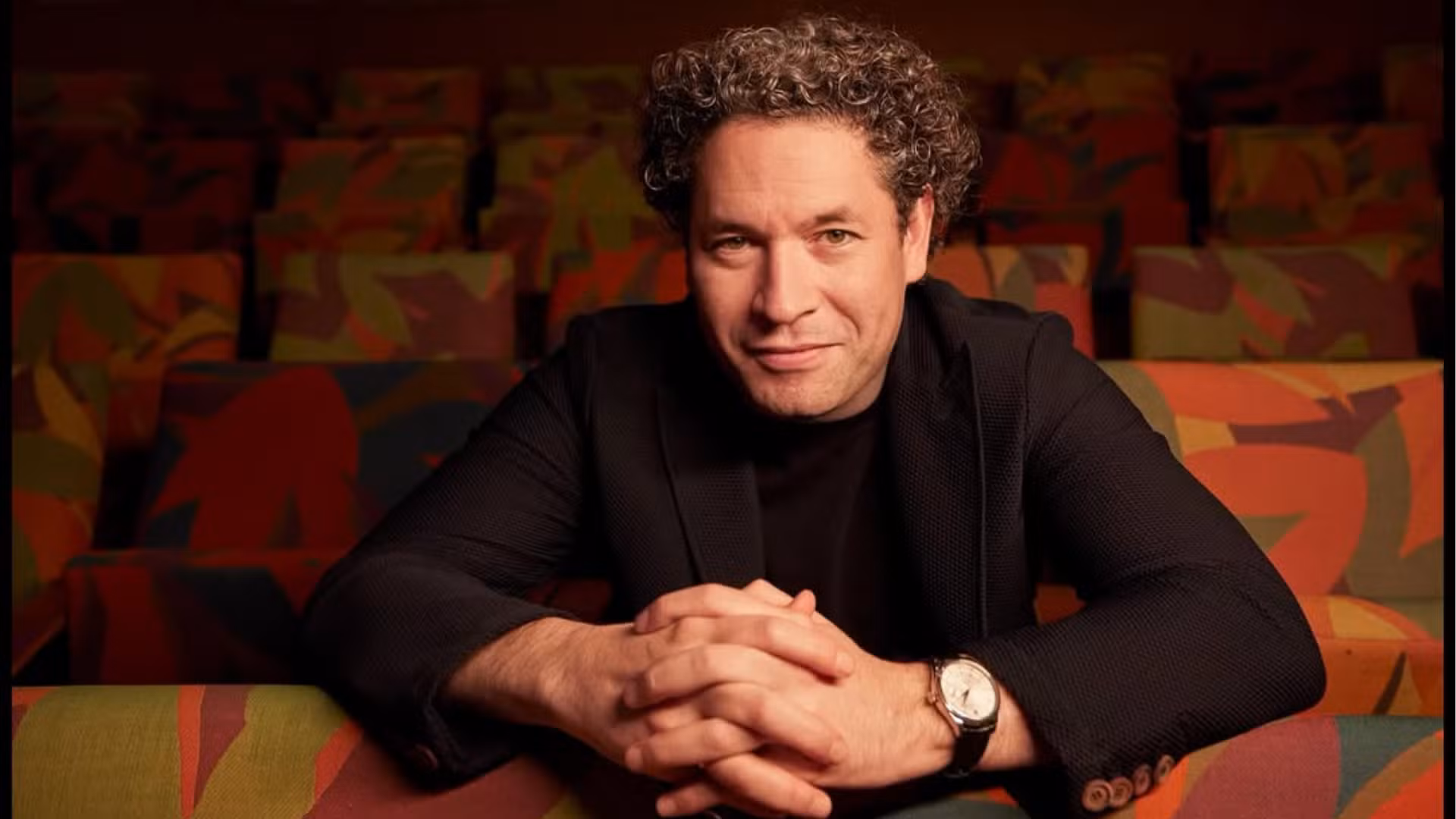 Um dos maiores maestros do mundo, venezuelano Gustavo Dudamel presta solidariedade após terremoto: 'Profunda tristeza'