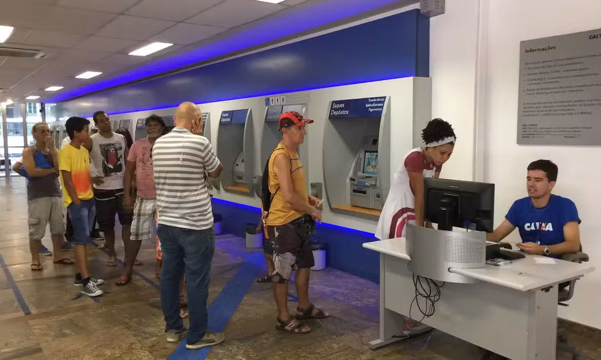 Bancários do Amazonas retomam atividades nesta sexta