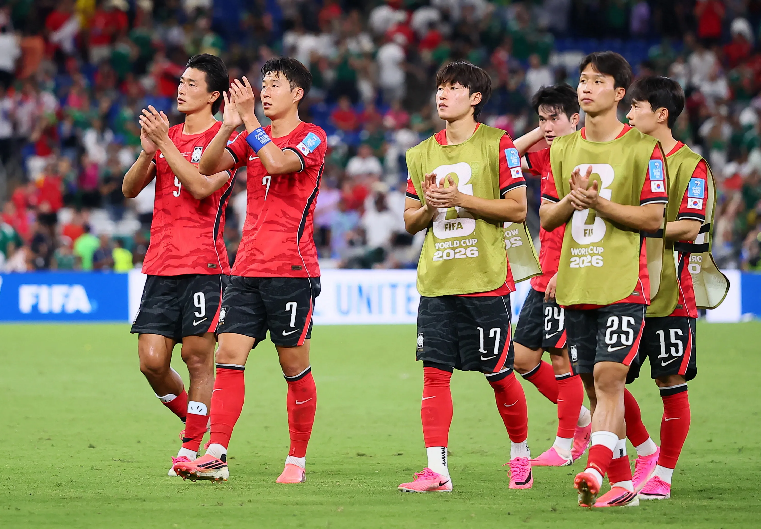 Presidente da Coreia do Sul se revolta com eliminação na Copa e pede investigação sobre fracasso da seleção