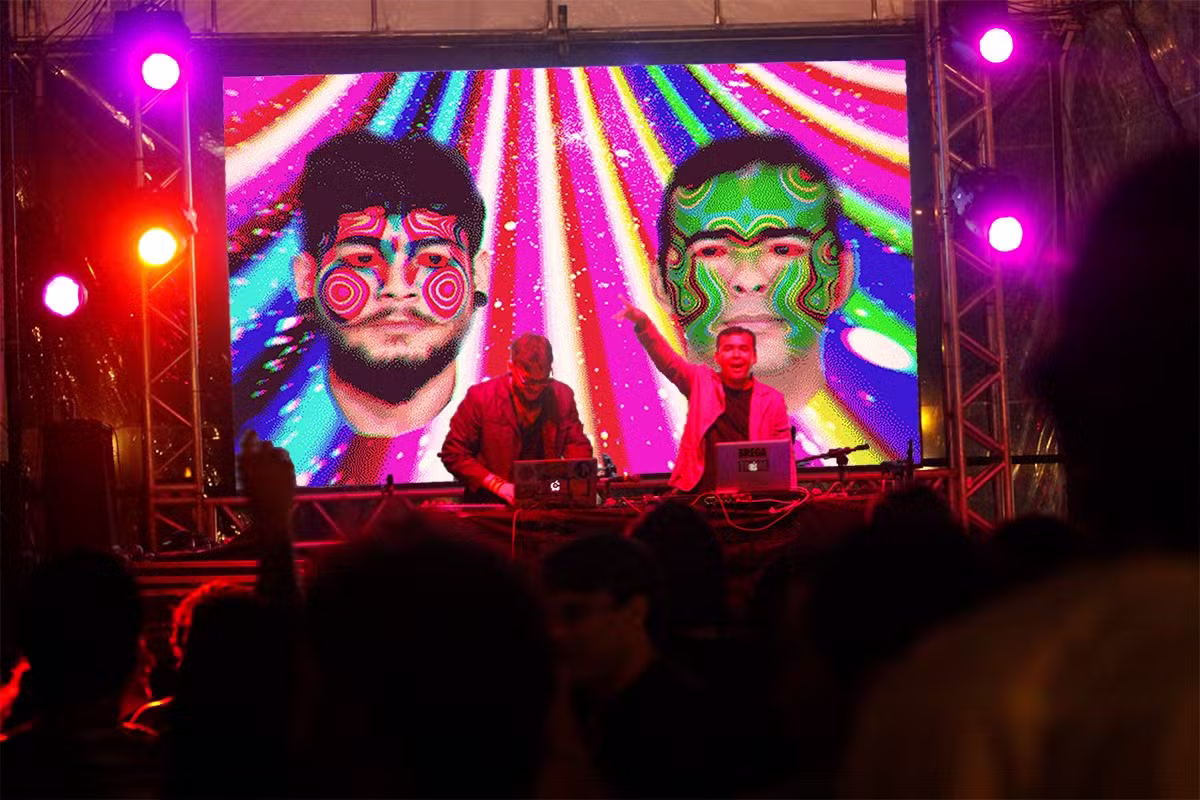 Amazônia high-tech: Do Pará, duo Uaná System leva show de carimbó eletrônico, sons da mata e arte digital a festival nacional