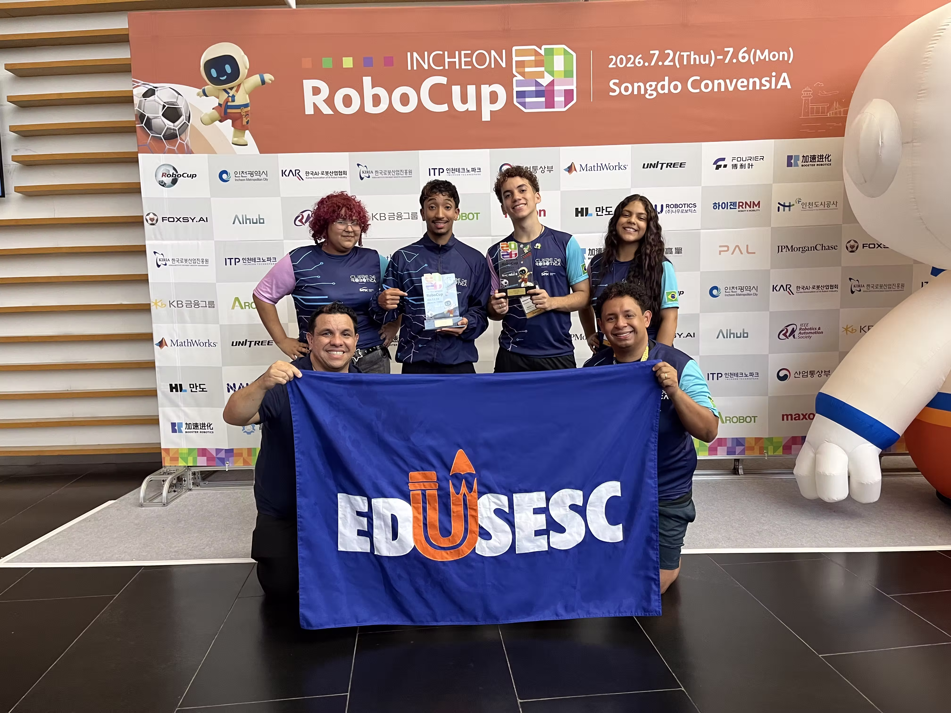 Estudantes brasileiros conquistam duas medalhas em mundial de robótica na Coreia do Sul