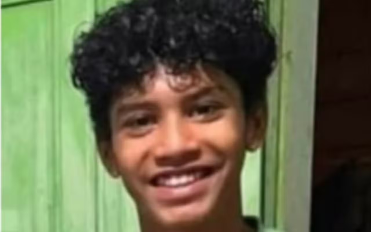 Corpo de menino de 12 anos é encontrado após ser empurrado em rio no interior do Amazonas