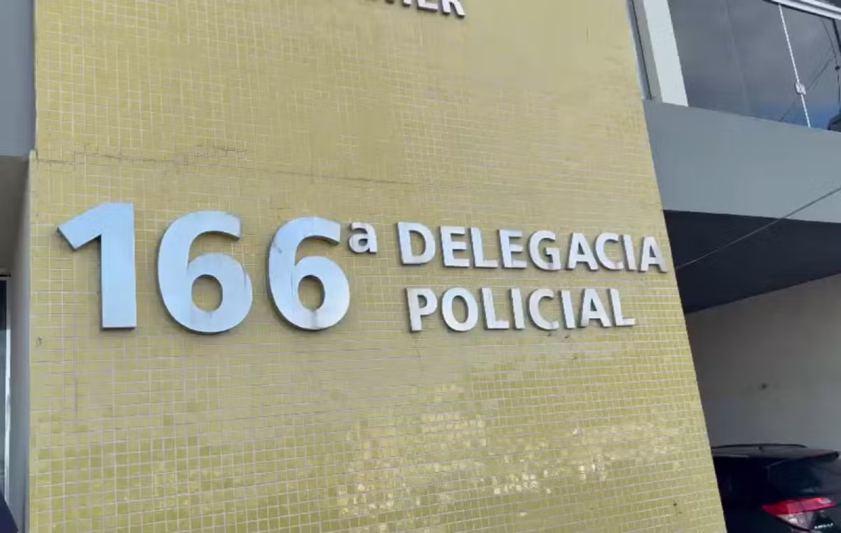 Homem é esfaqueado durante briga por ciúmes em Angra dos Reis