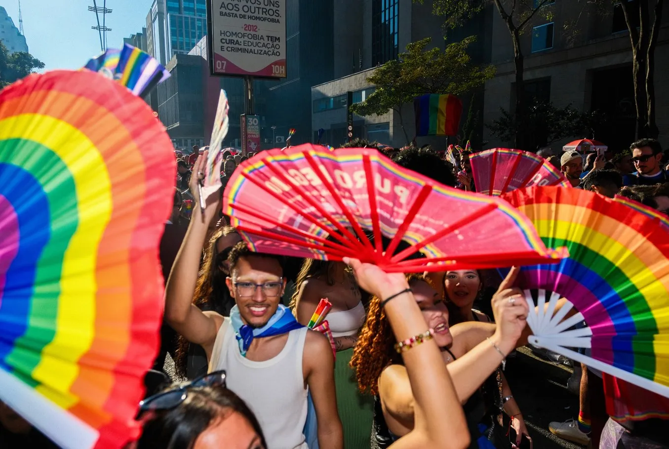 Datafolha: Aceitação da homossexualidade recua para 72%, mas segue majoritária no Brasil