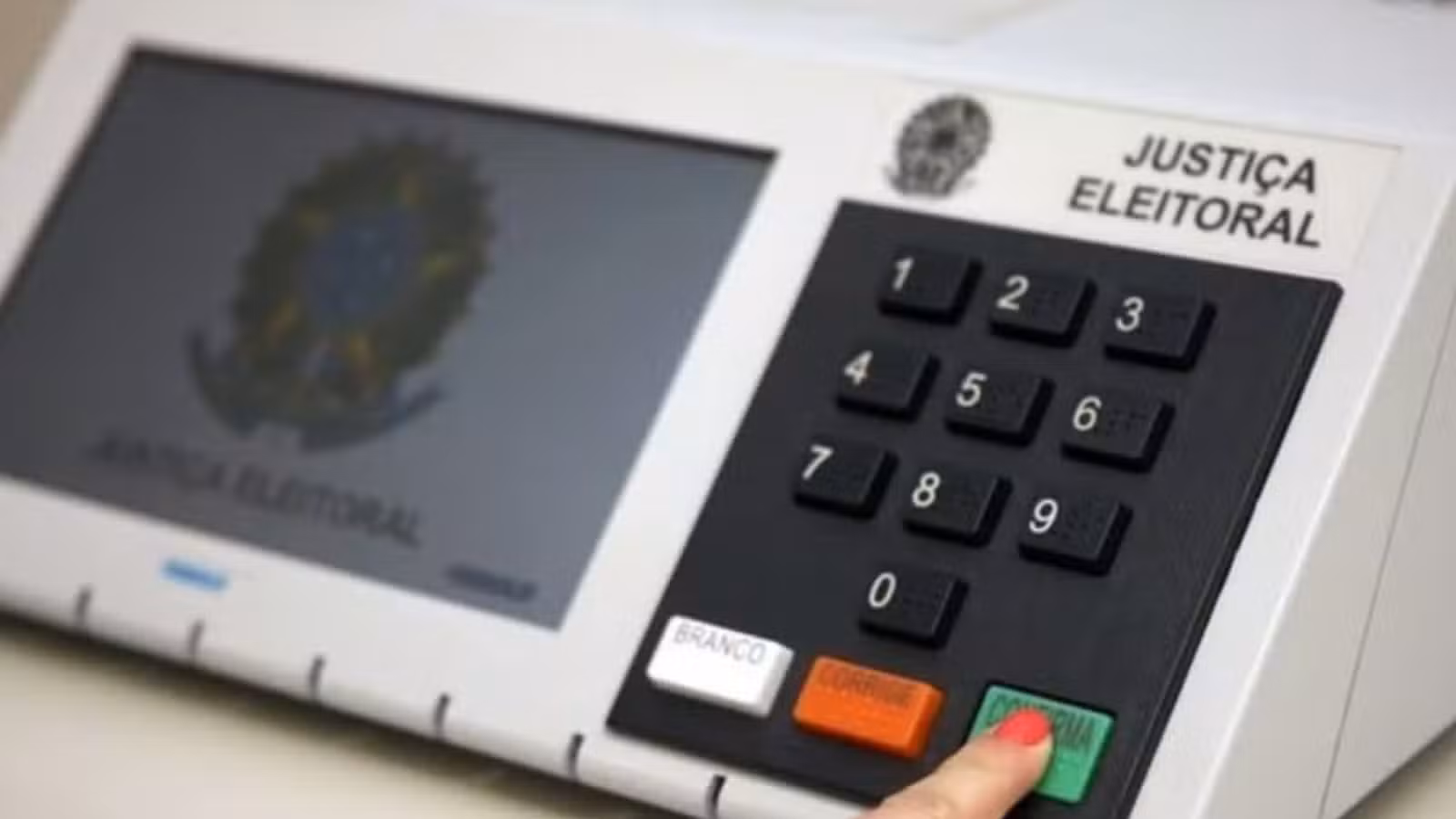 Quaest no Ceará: Cid Gomes e Capitão Wagner aparecem à frente na disputa pelo Senado