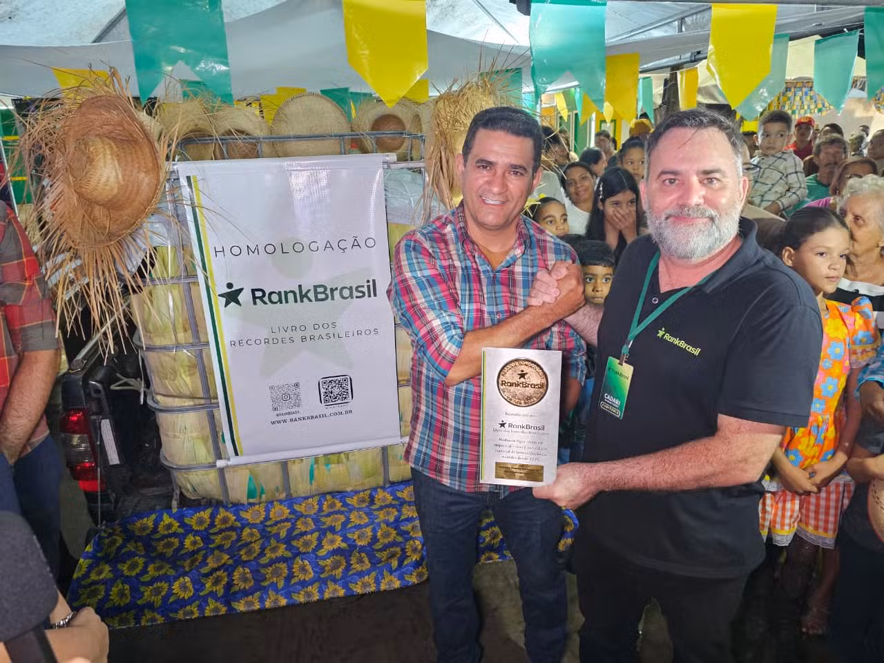 Caaporã, na Paraíba, bate recorde de maior pamonha do Brasil com mais de uma tonelada