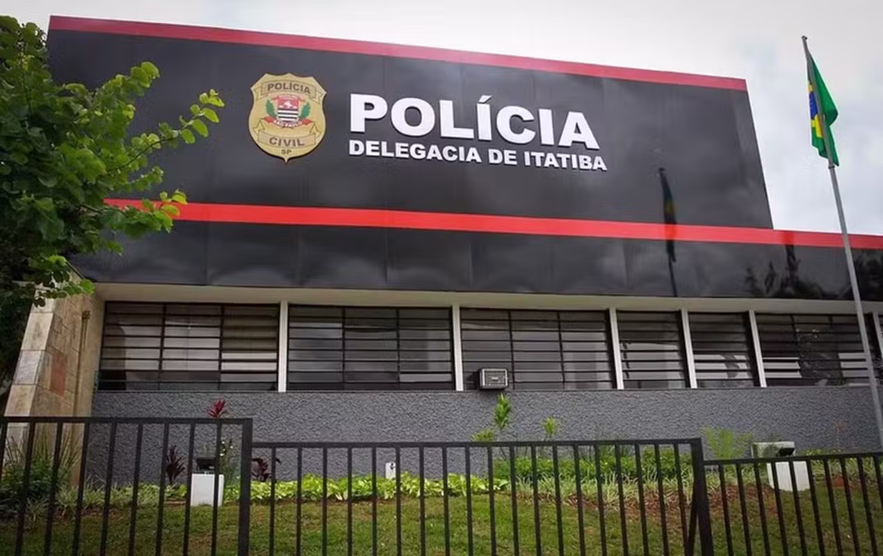 Motociclista morre após bater na traseira de caminhão estacionado em Itatiba