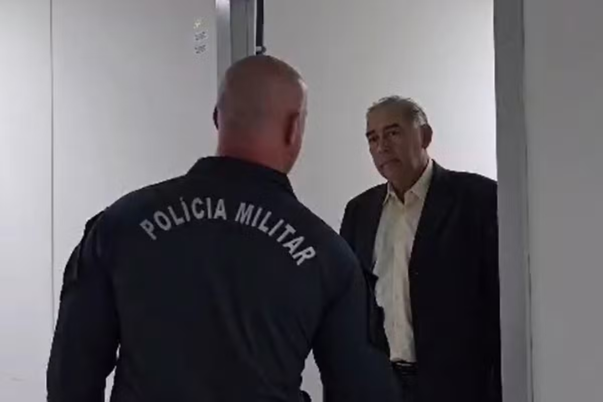 Ex-prefeito Alcides Bernal é internado para procedimento cardíaco após passar mal na prisão em MS