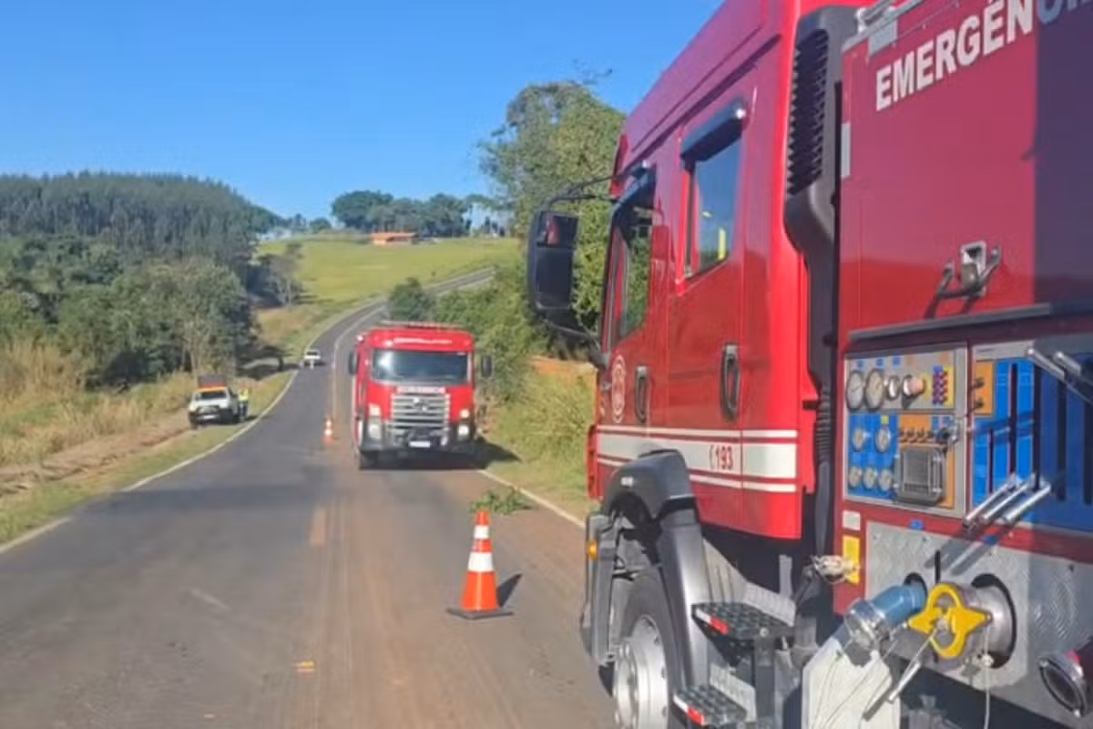 Acidente com ônibus deixa 11 feridos em rodovia de Amparo