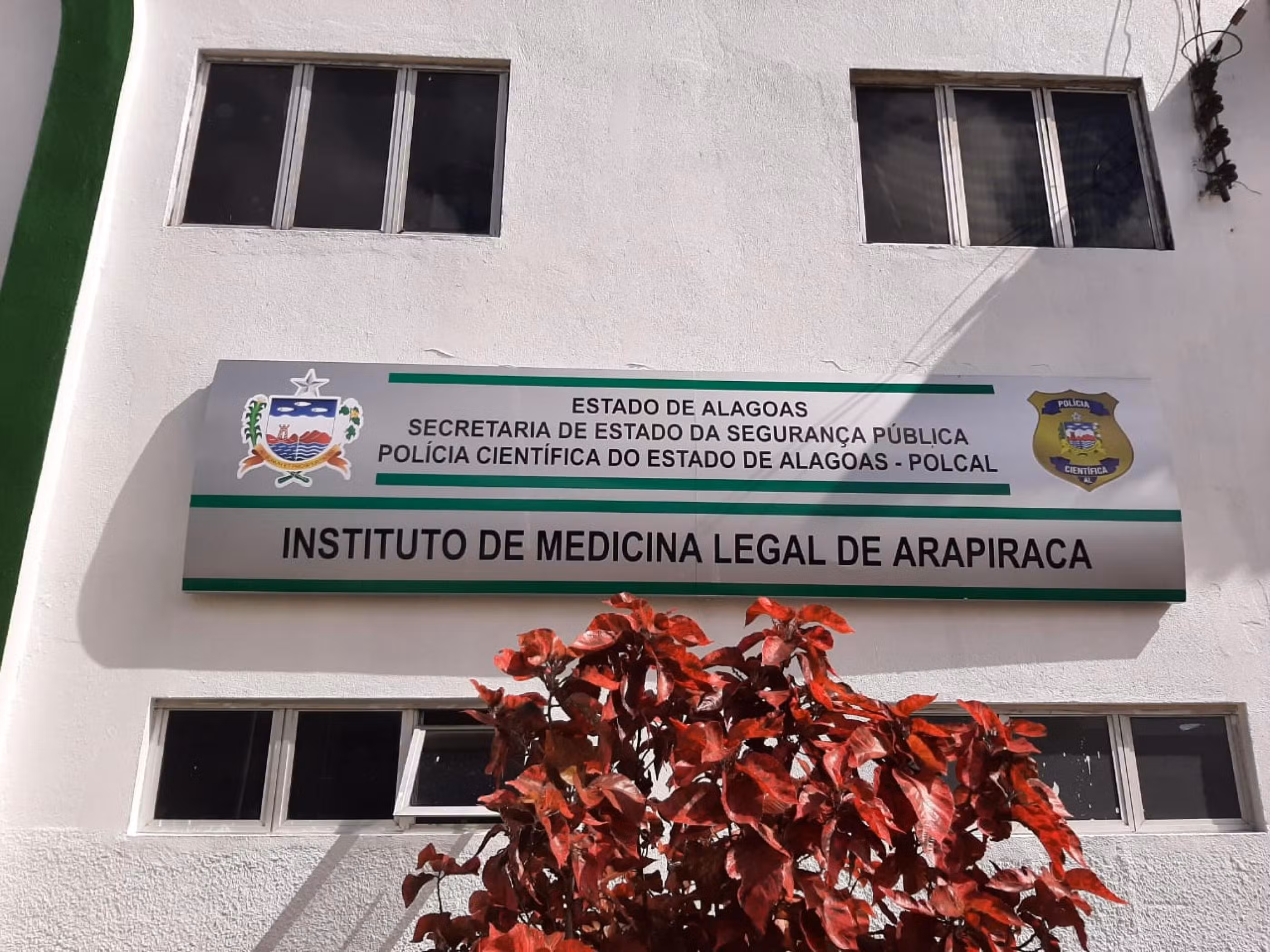Jovem é morto a tiros enquanto assistia partida de futebol em quadra esportiva de Arapiraca