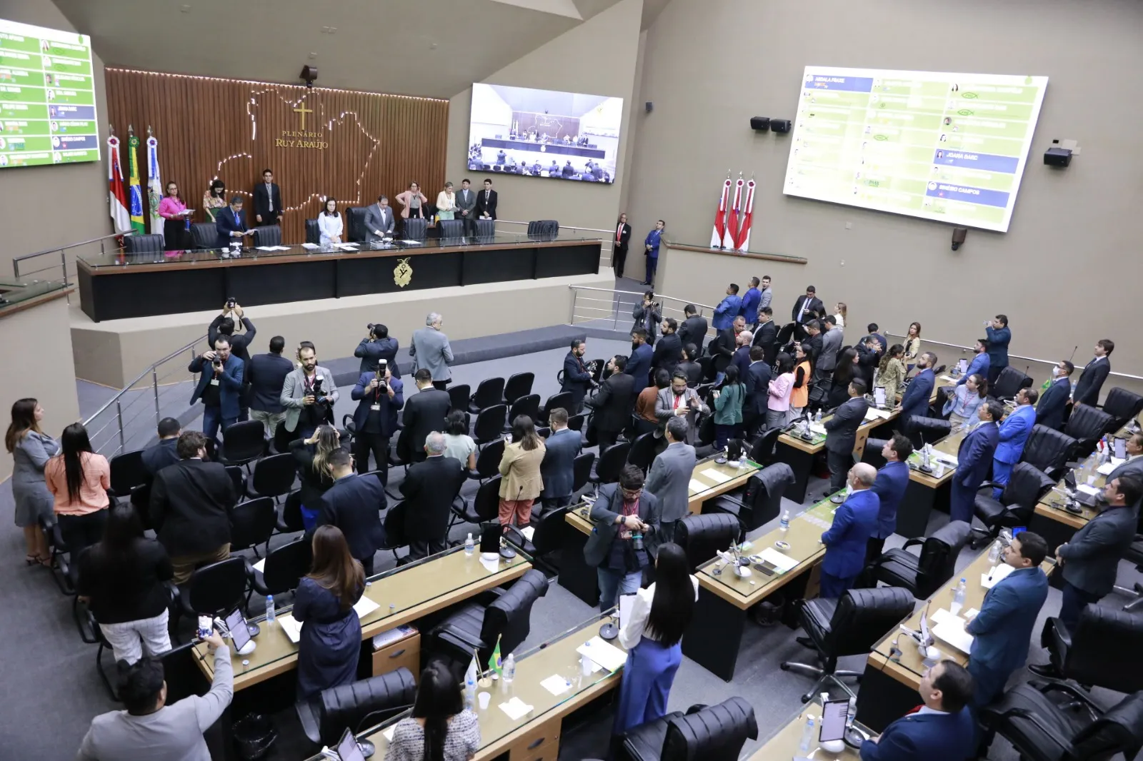 Deputado Cristiano D'Angelo não fez pronunciamentos na Aleam durante o 1º semestre de 2026, aponta levantamento