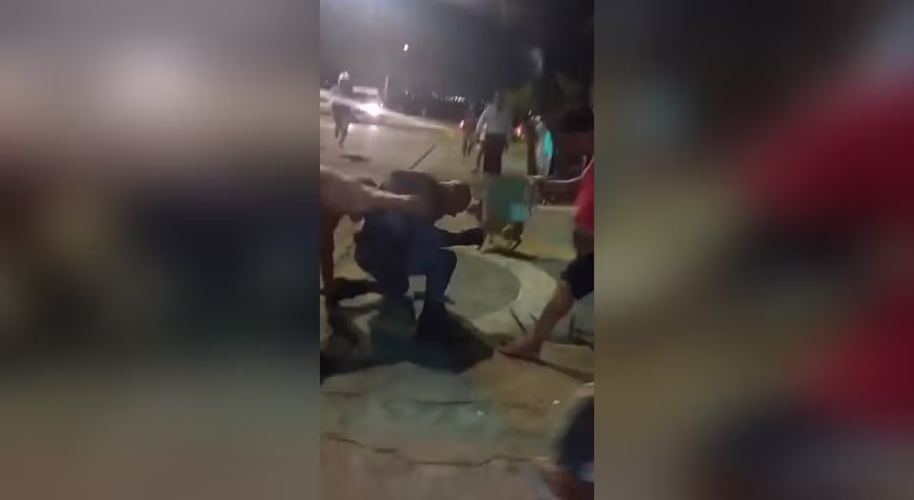 Briga entre moradores e policiais militares resulta em tiros e agressões no bairro Habiteto em Sorocaba; vídeo