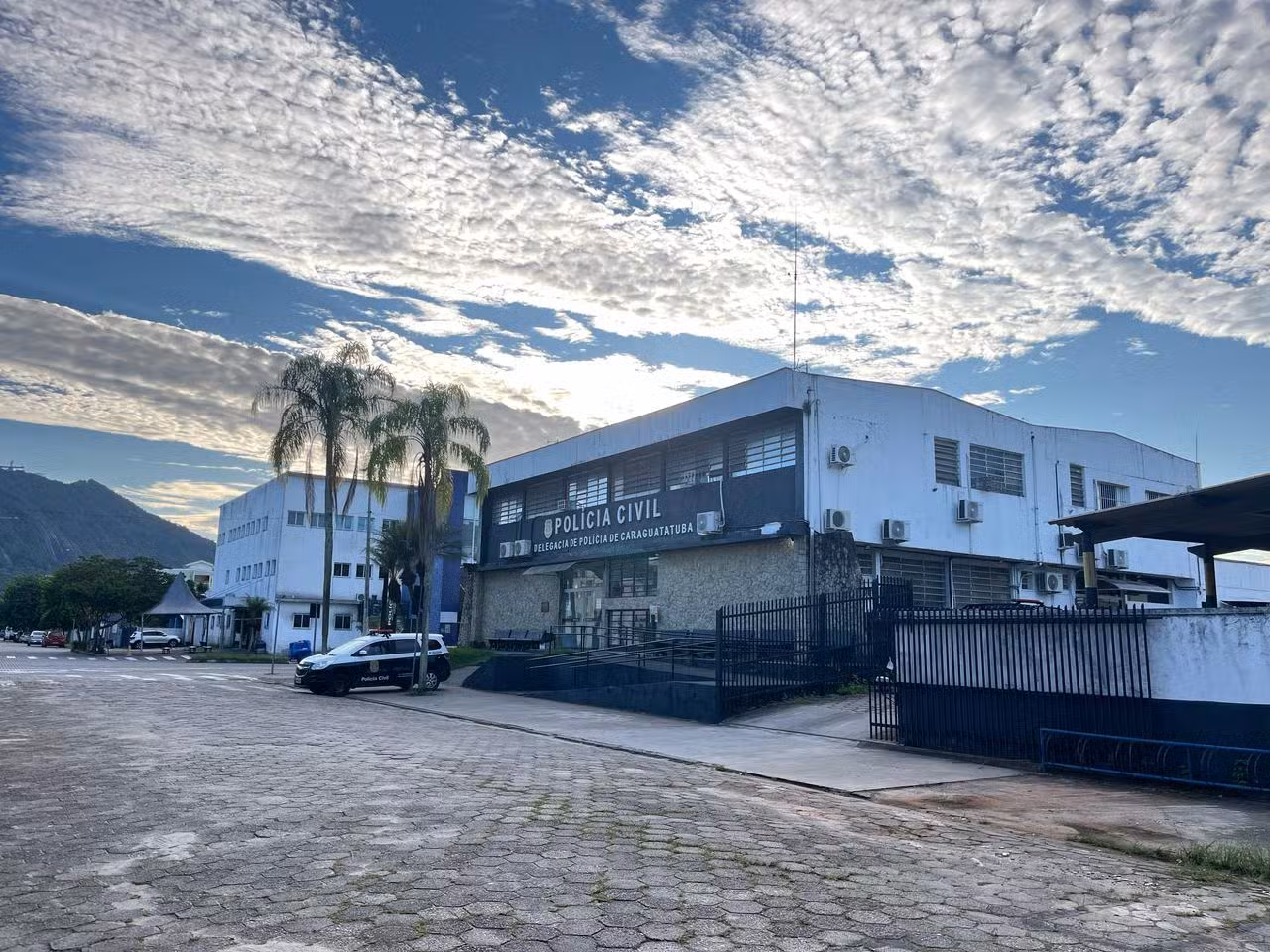 Homem de 30 anos é morto a tiros após acidente de trânsito em Caraguatatuba