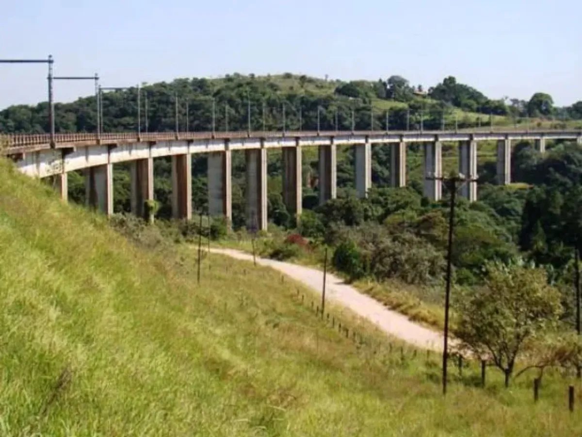 Justiça condena empresas a pagar R$ 300 mil à família de homem morto após corda romper em bungee jump