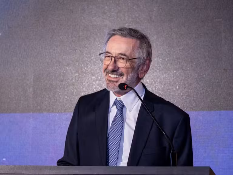 Tarifaço: ministro diz que 18% das exportações brasileiras aos EUA, que correspondem a US$ 7,4 bilhões, serão afetadas