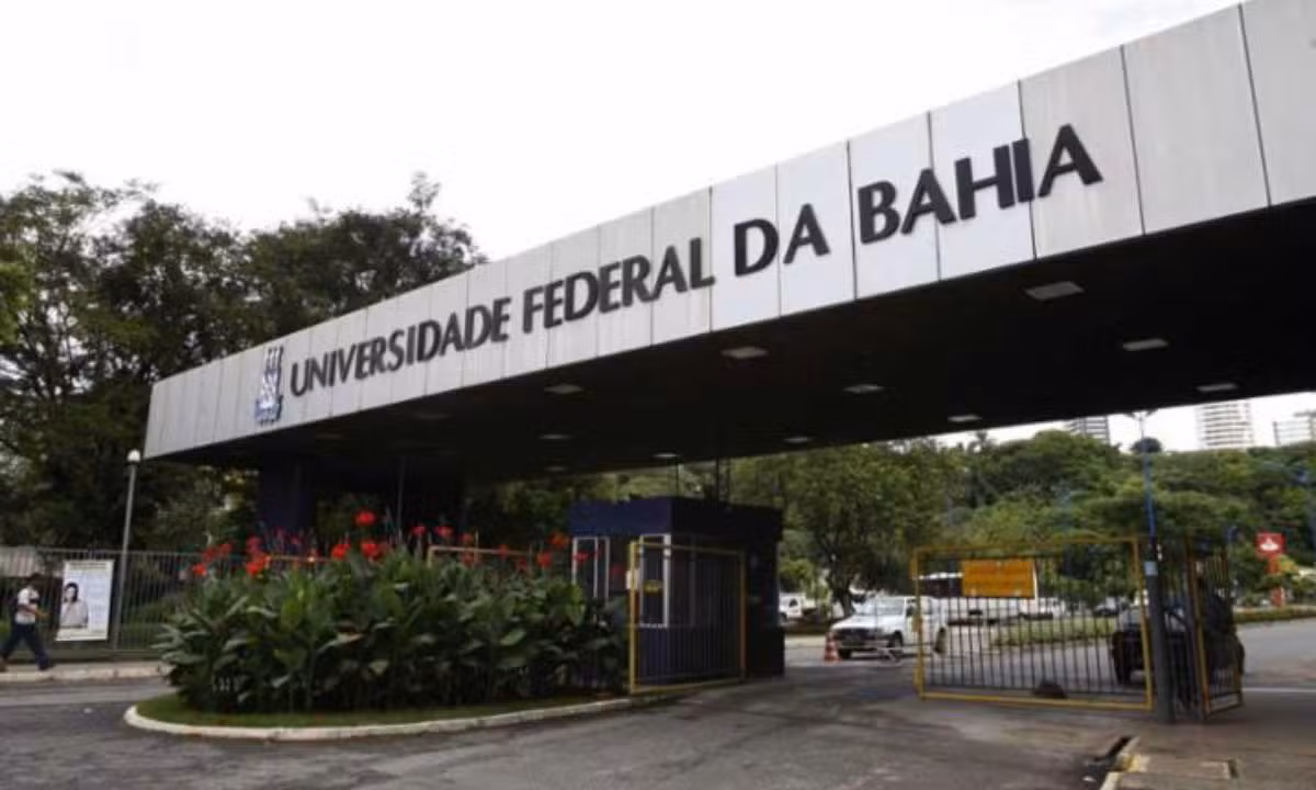 UFBA abre concurso para professor com salários de até R$ 13 mil; saiba detalhes