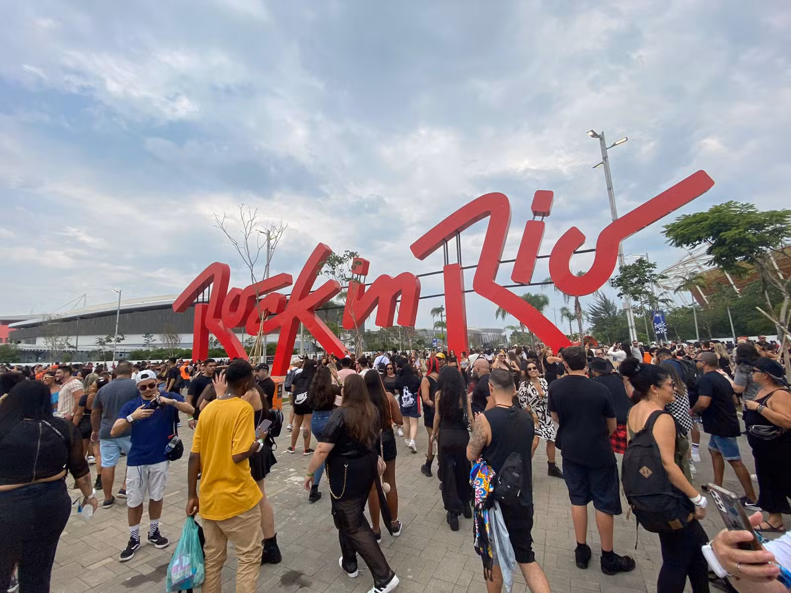Zé Ricardo explica dia de K-pop e Jamiroquai no Rock in Rio e admite estratégia para 'pais não sofrerem'