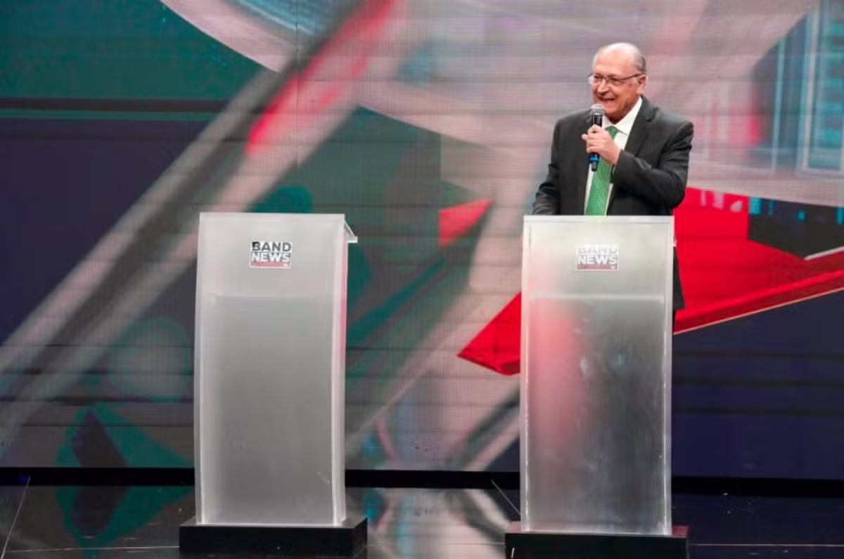 Tarifaço: Alckmin diz que Lei de Reprocidade 'está na mesa', mas que objetivo não é 'fazer guerra comercial, e sim resolver problema'