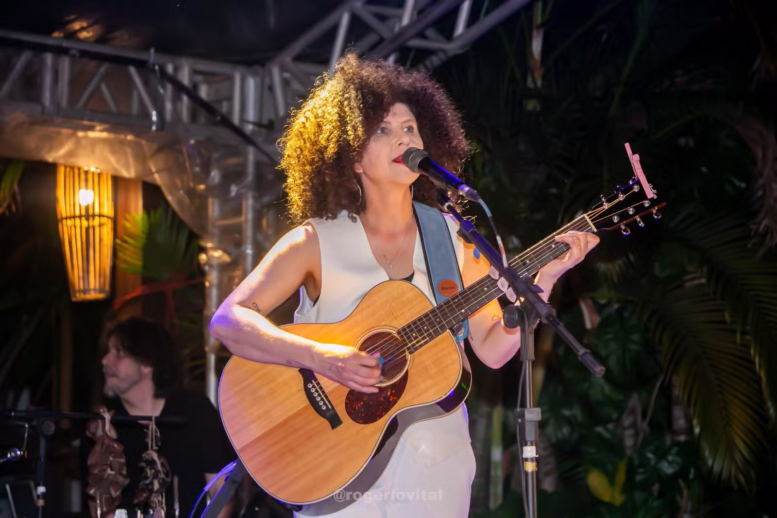 Fest Bossa & Jazz abre programação em Pipa com shows de Roberta Campos