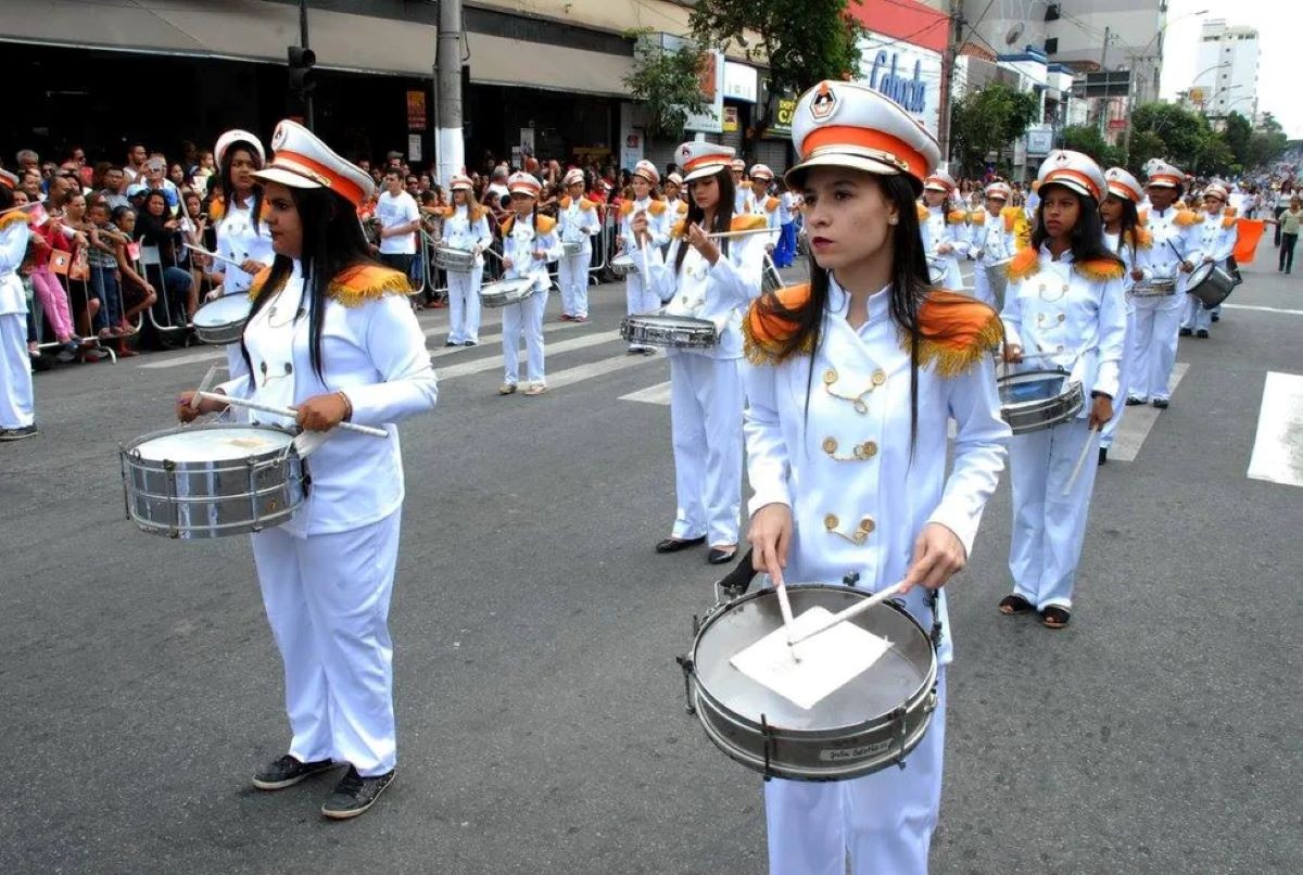 Dia da Independência terá desfile cívico e exposição em Divinópolis