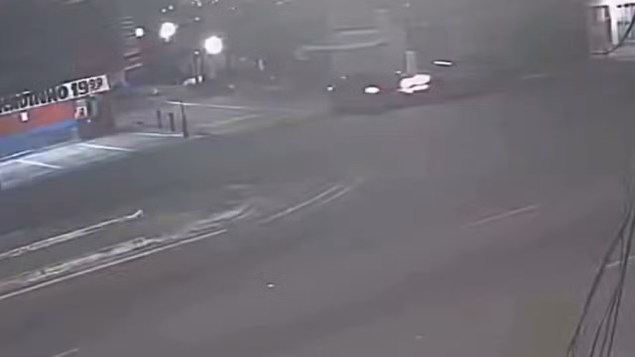 Duas pessoas morrem em acidente com viatura da Rocam na Zona Leste de Manaus; VÍDEO