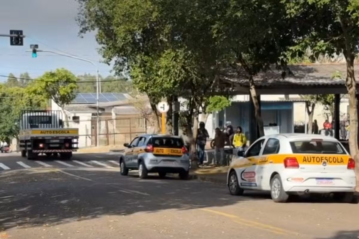CNH mais barata impulsiona procura por autoescolas no interior de SP