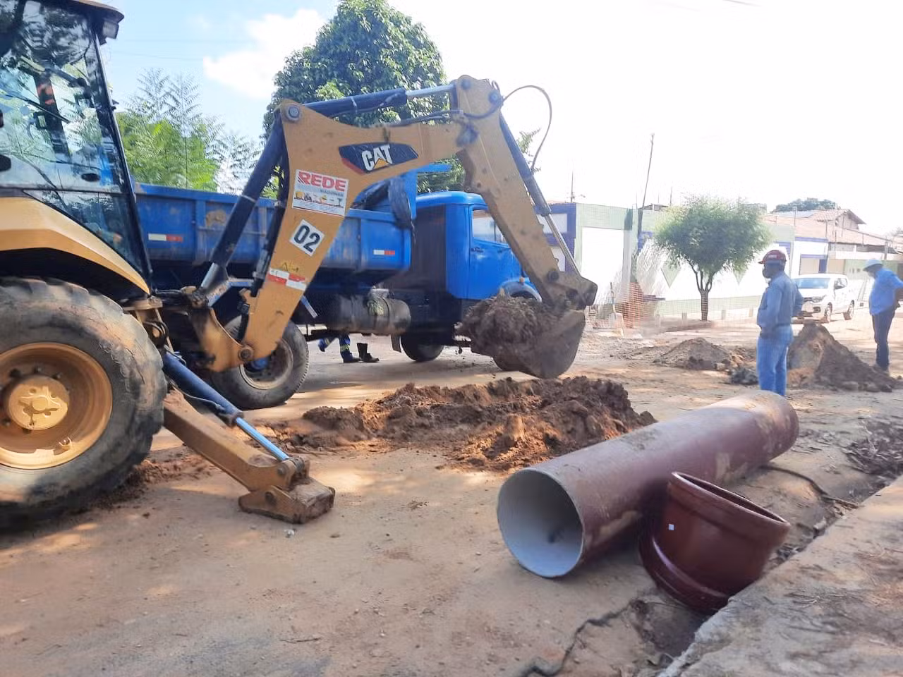 Obras de esgoto interditam trechos de ruas e avenidas da Zona Norte de Teresina; veja lista