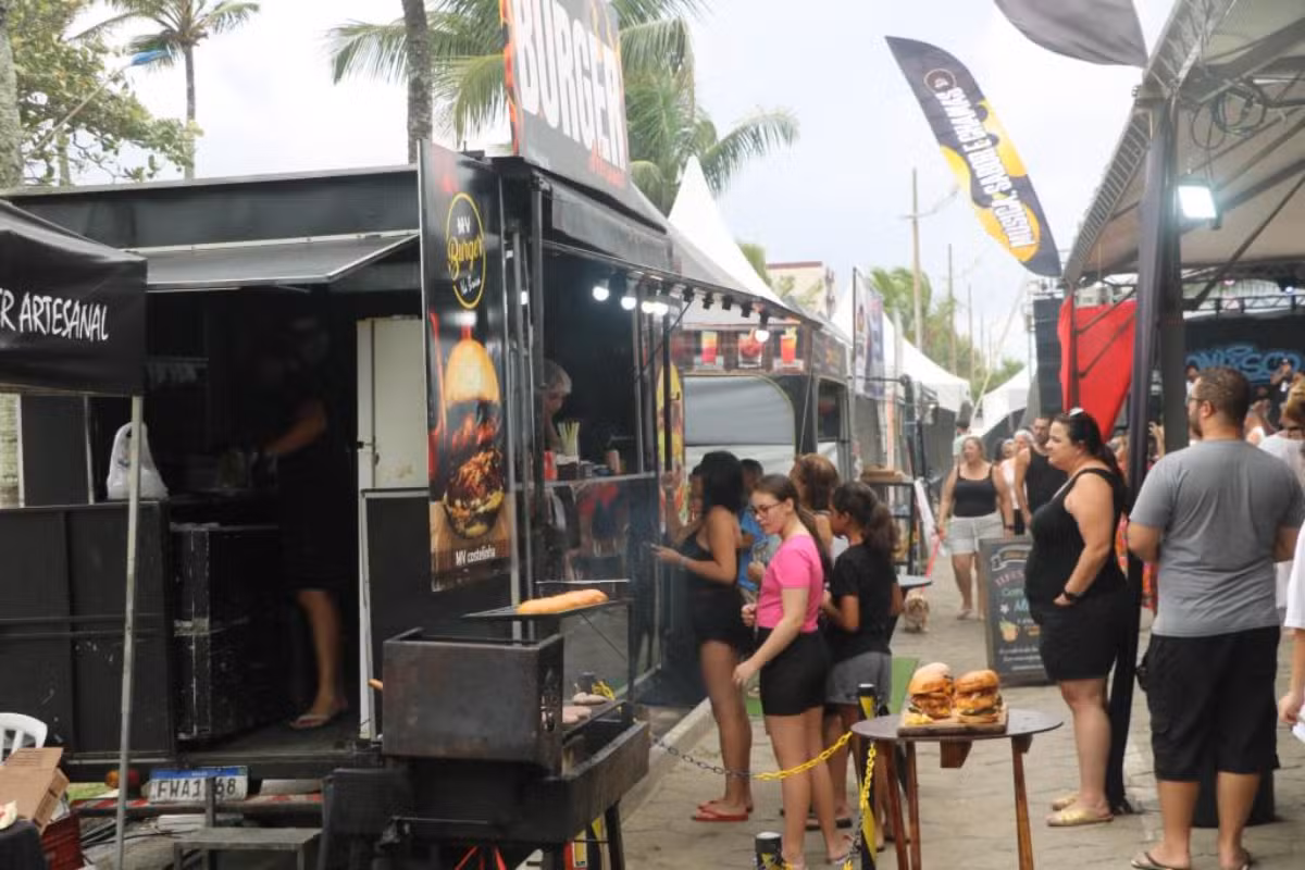 Festival de churrasco reúne mais de 30 estações e shows em Mongaguá; confira a programação