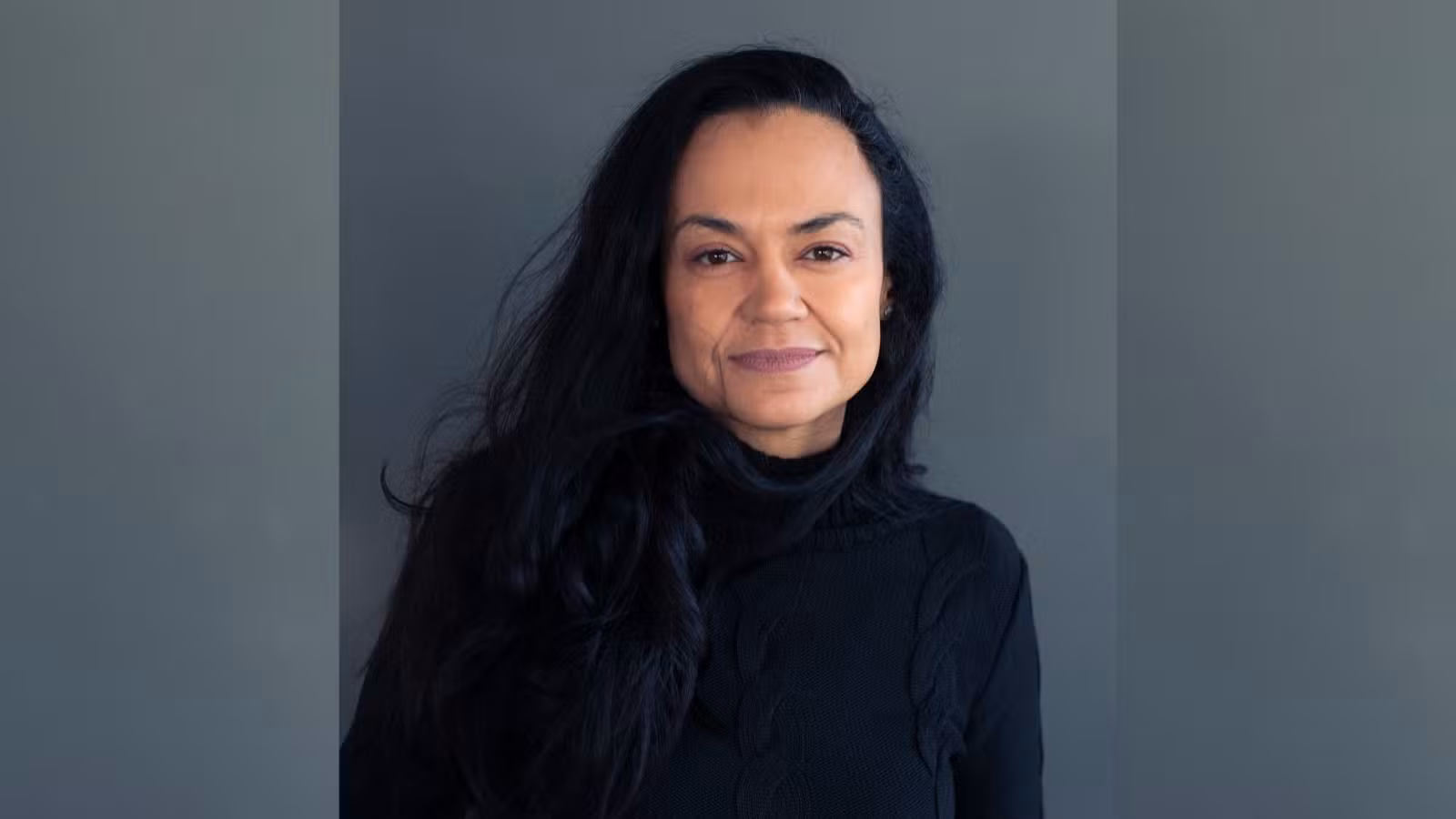 'Toda literatura é sobre experiência de estar vivo', diz Paulliny Tort, autora do DF premiada por romance