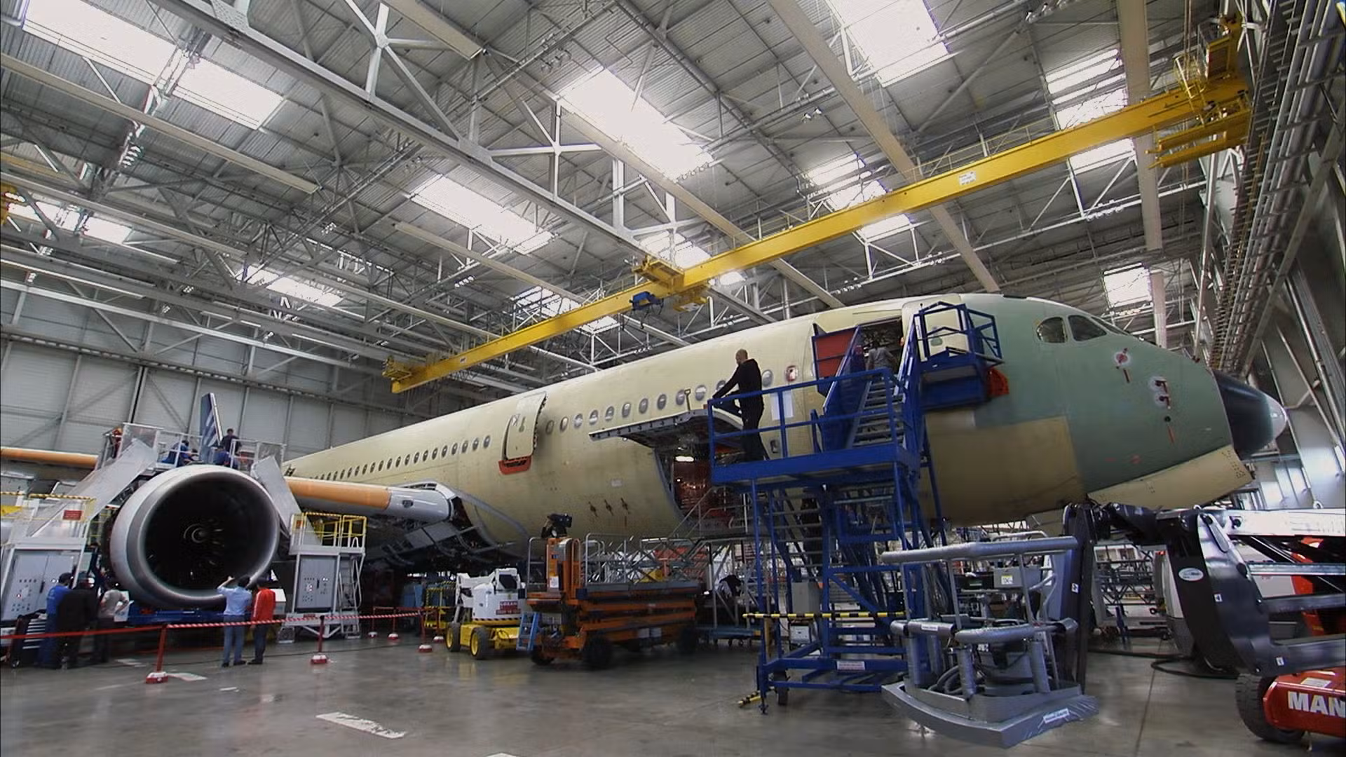 Airbus reduz previsão de demanda por aeronaves e culpa guerra no Irã e tensões comerciais