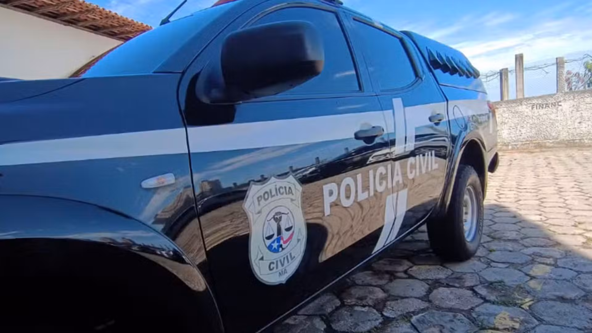 Homem é preso após expulsar pais idosos de casa e incendiar imóvel em Bacuri, no Maranhão