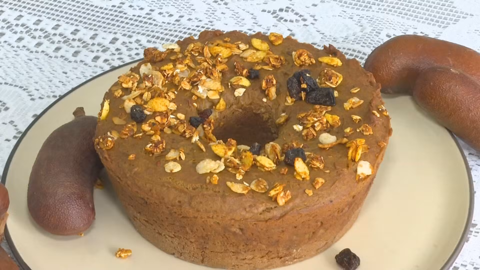 Receita Nosso Campo: aprenda a fazer um bolo de jatobá sem glúten e sem lactose