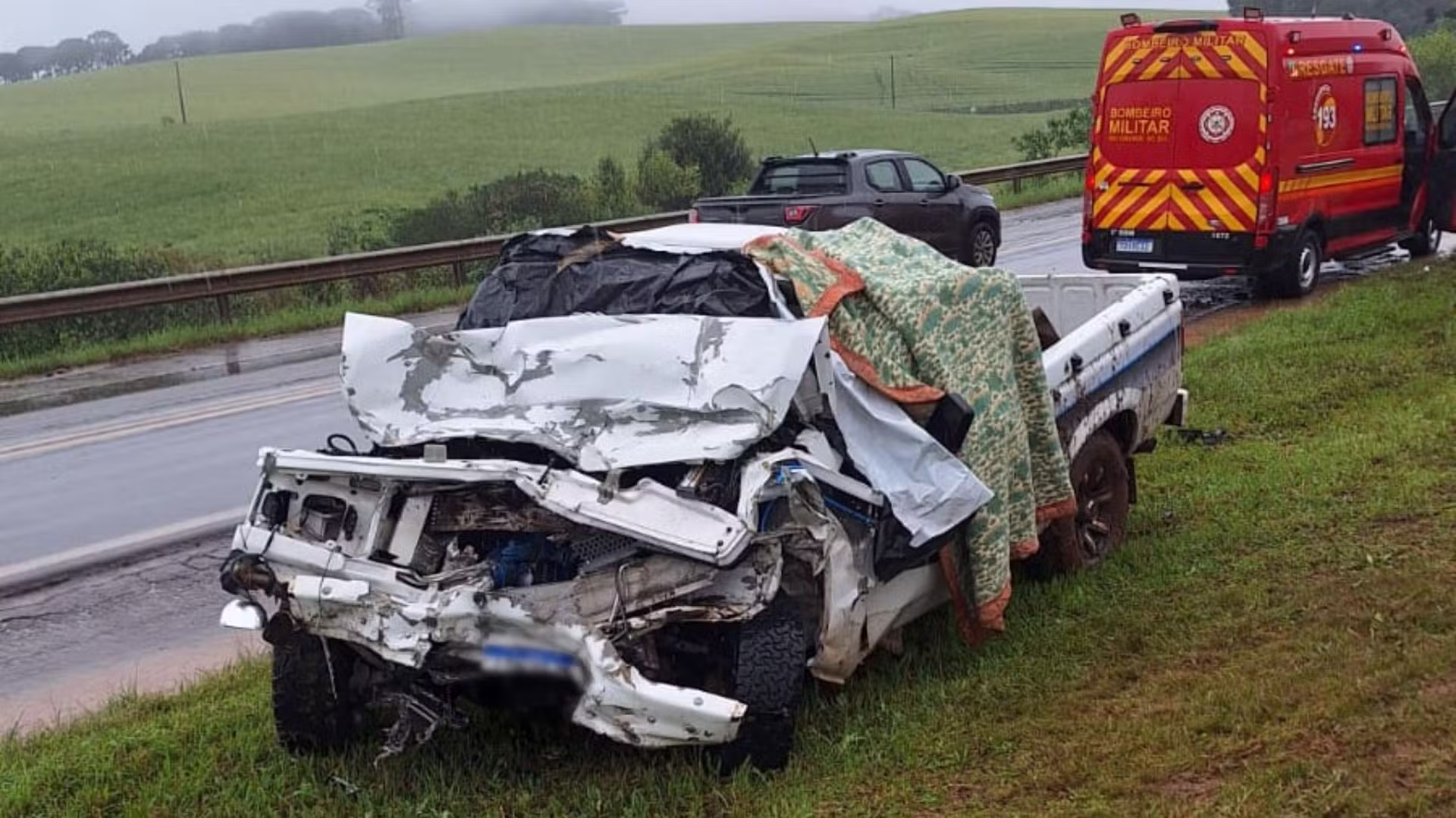 Caminhote fica destruída e motorista morre em acidente com caminhão na BR