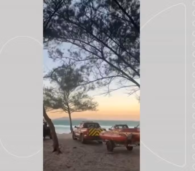 Adolescente de 14 anos desaparece no mar em Arraial do Cabo; bombeiros fazem buscas
