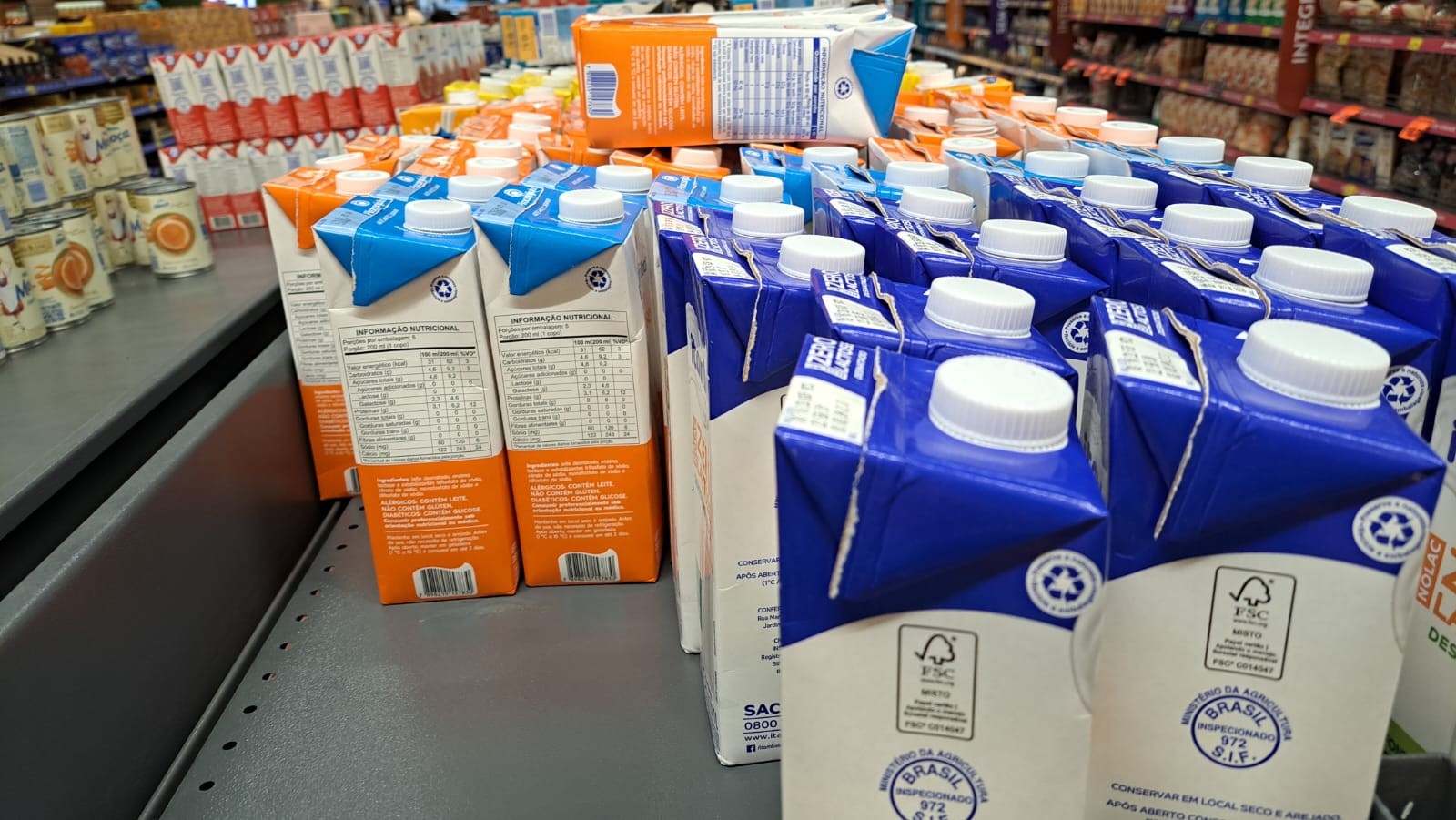 Tomate e leite puxam alta da cesta básica e elevam gasto com alimentação em Campinas