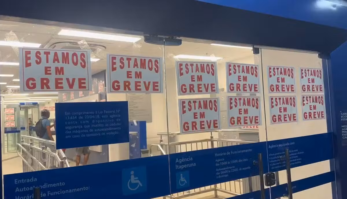 Greve dos bancários da Caixa paralisa agências no Norte Fluminense