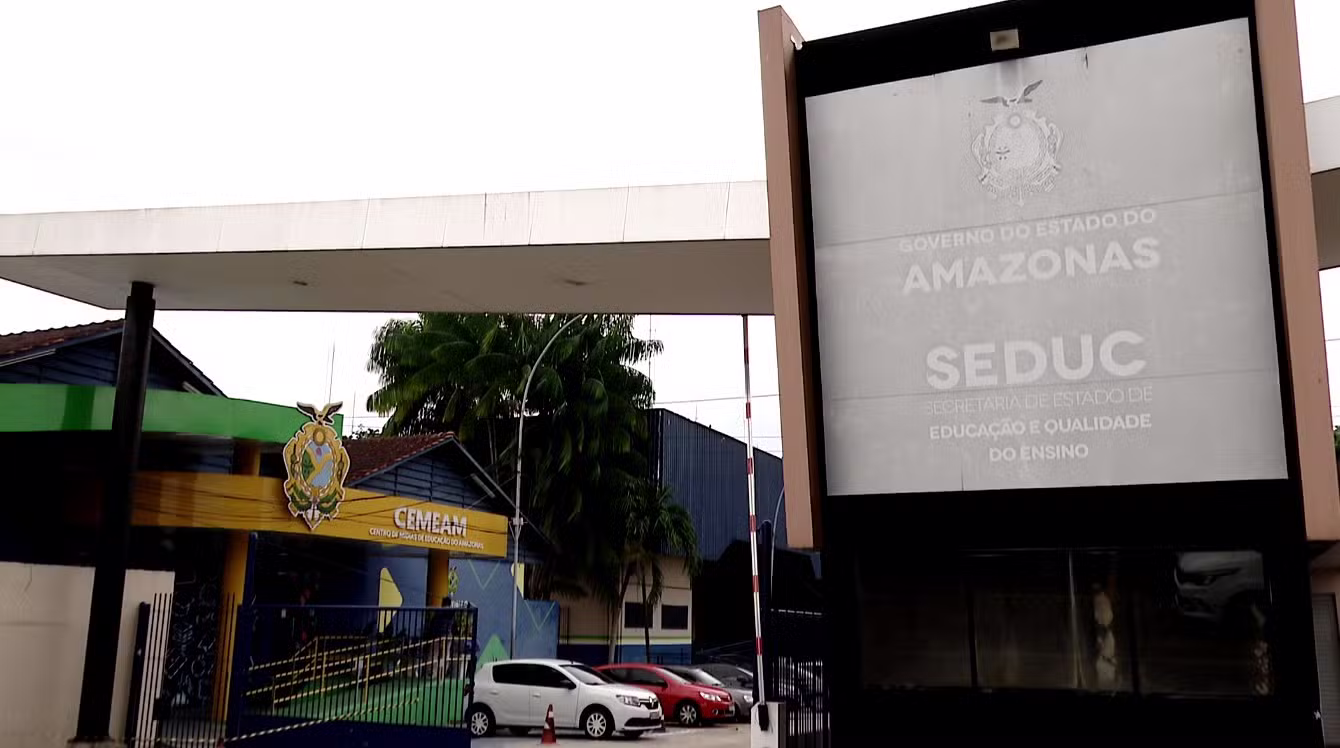 Tribunal de Contas do Amazonas aponta rombo de R$ 1,1 bilhão na Educação sob gestão Wilson Lima