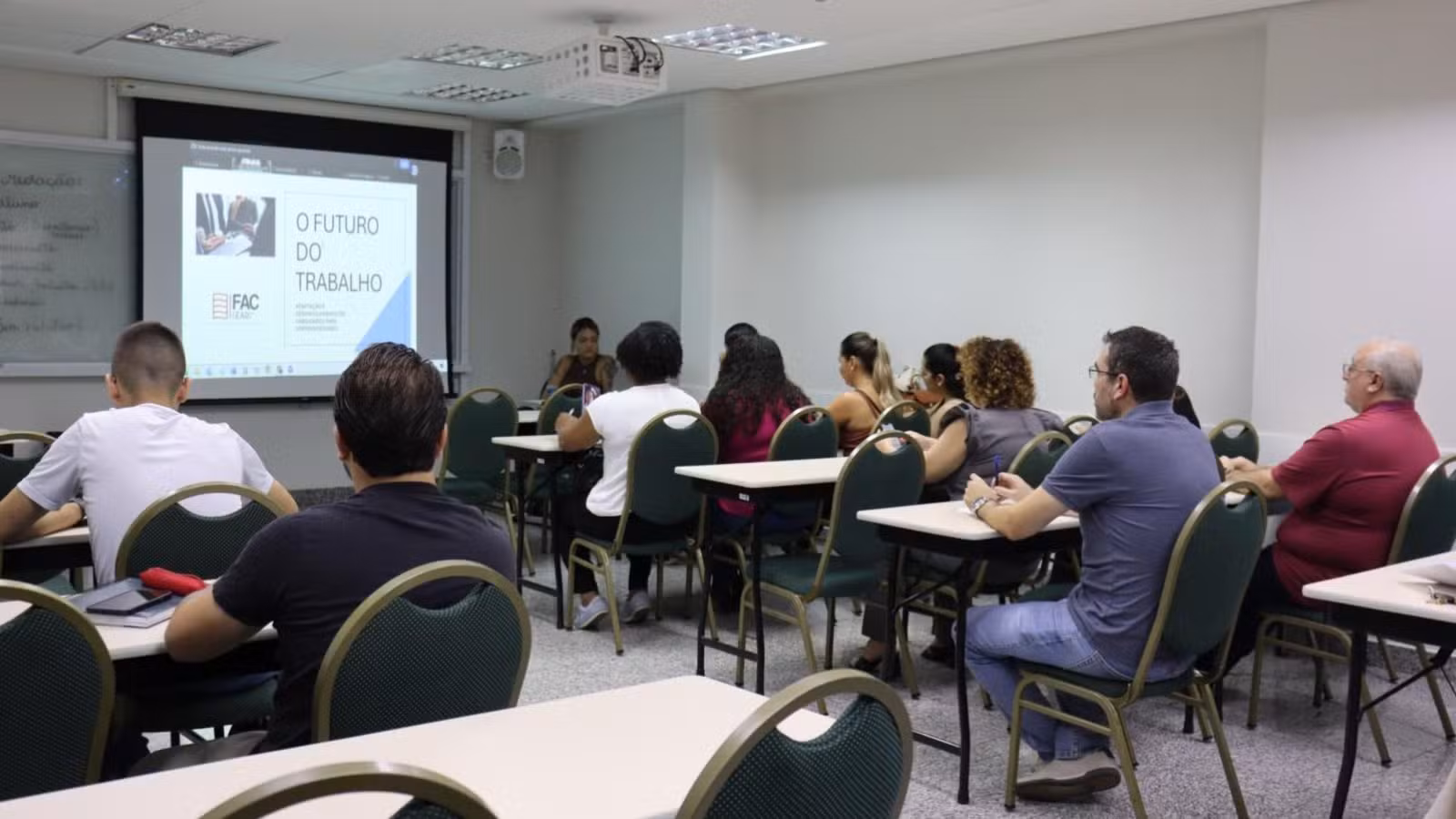Faculdade do Comércio da Acipi abre inscrições para graduação e pós