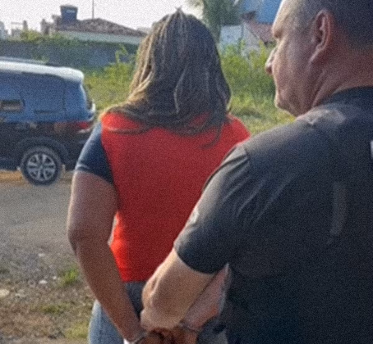 Mulher considerada foragida do RN é presa em praia do Conde, na Paraíba