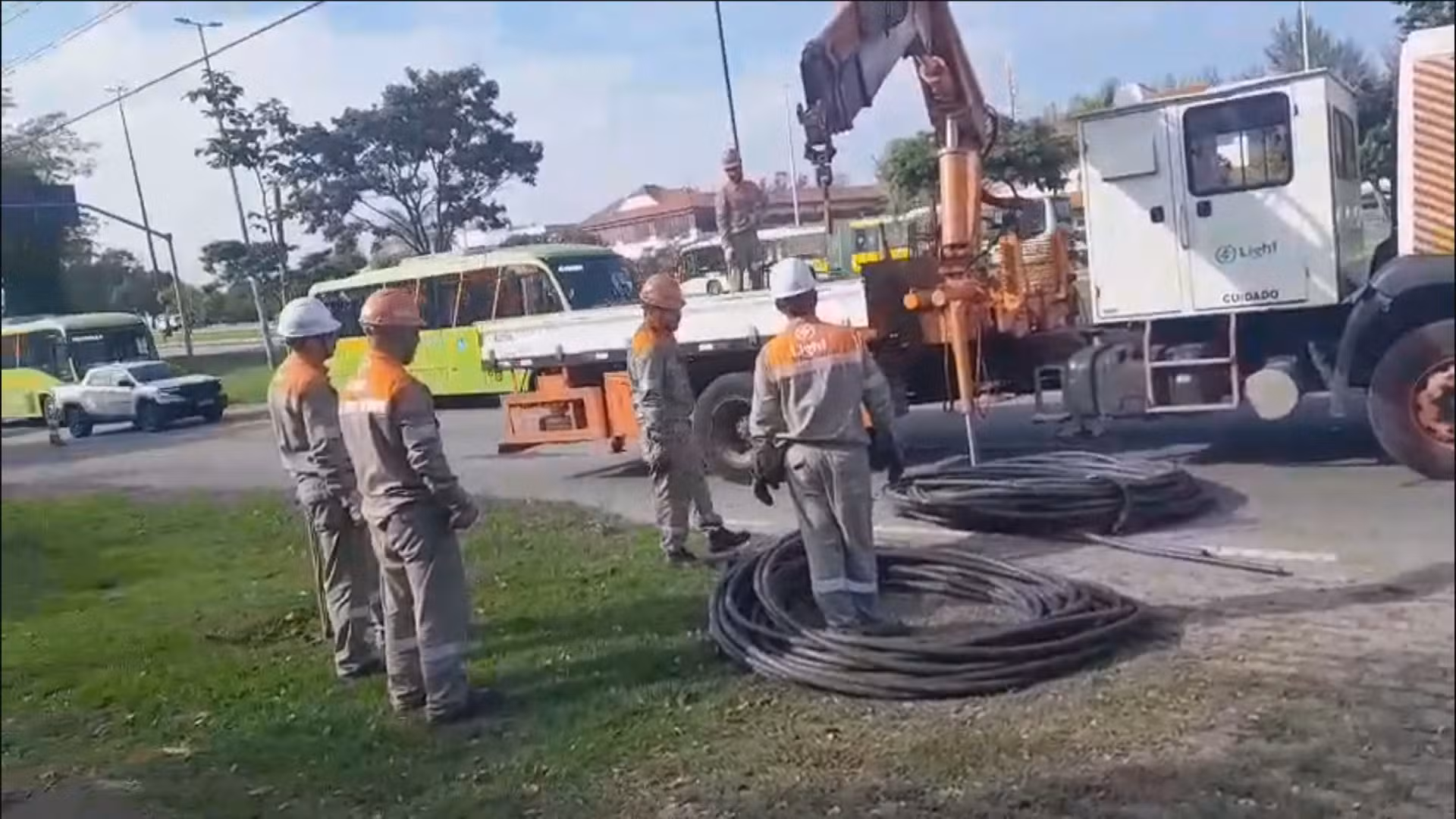 Criminosos fogem após tentativa de furtar 600 metros de cabos na Barra da Tijuca