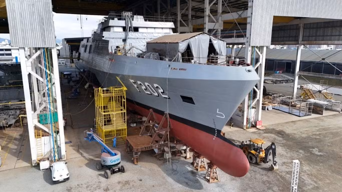 Provas de mar e avaliações: entenda etapas até incorporação da Fragata Cunha Moreira, novo navio de guerra da Marinha