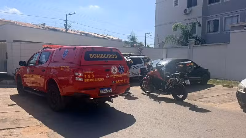 Funcionário encontra feto com cordão umbilical em lixeira de condomínio em MT