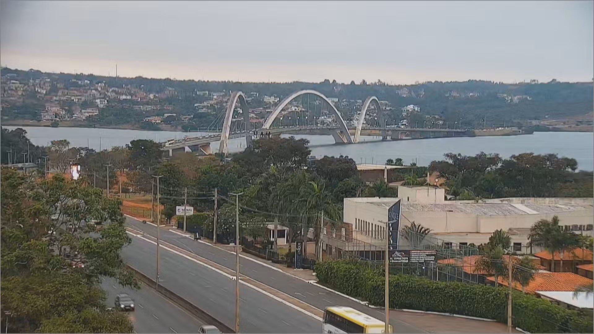 DF terá reversão de faixa no acesso e na Ponte JK a partir desta quarta; entenda como vai funcionar
